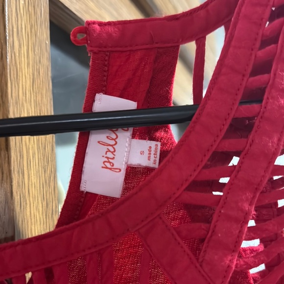 Small Elegant Red mini Dress - Picture 2 of 3